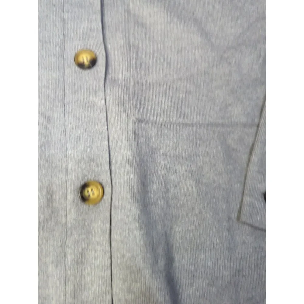 Truth By Republic NWT Women's Heather Gray Button Up Sweater Size‎ Med 513